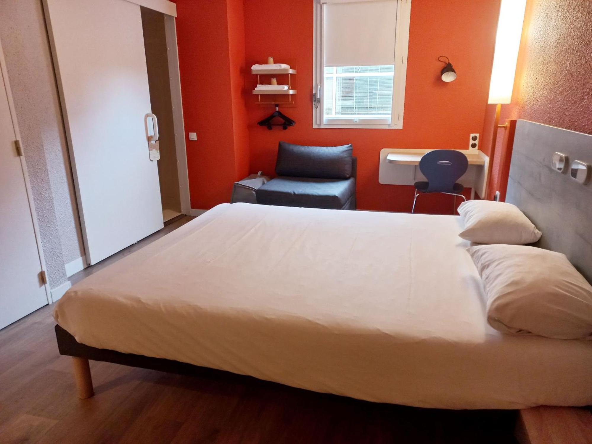 ไอบิส บัดเจ็ต แซ็งบริยุก อีฟฟิเนียก Hotel Yffiniac ภายนอก รูปภาพ