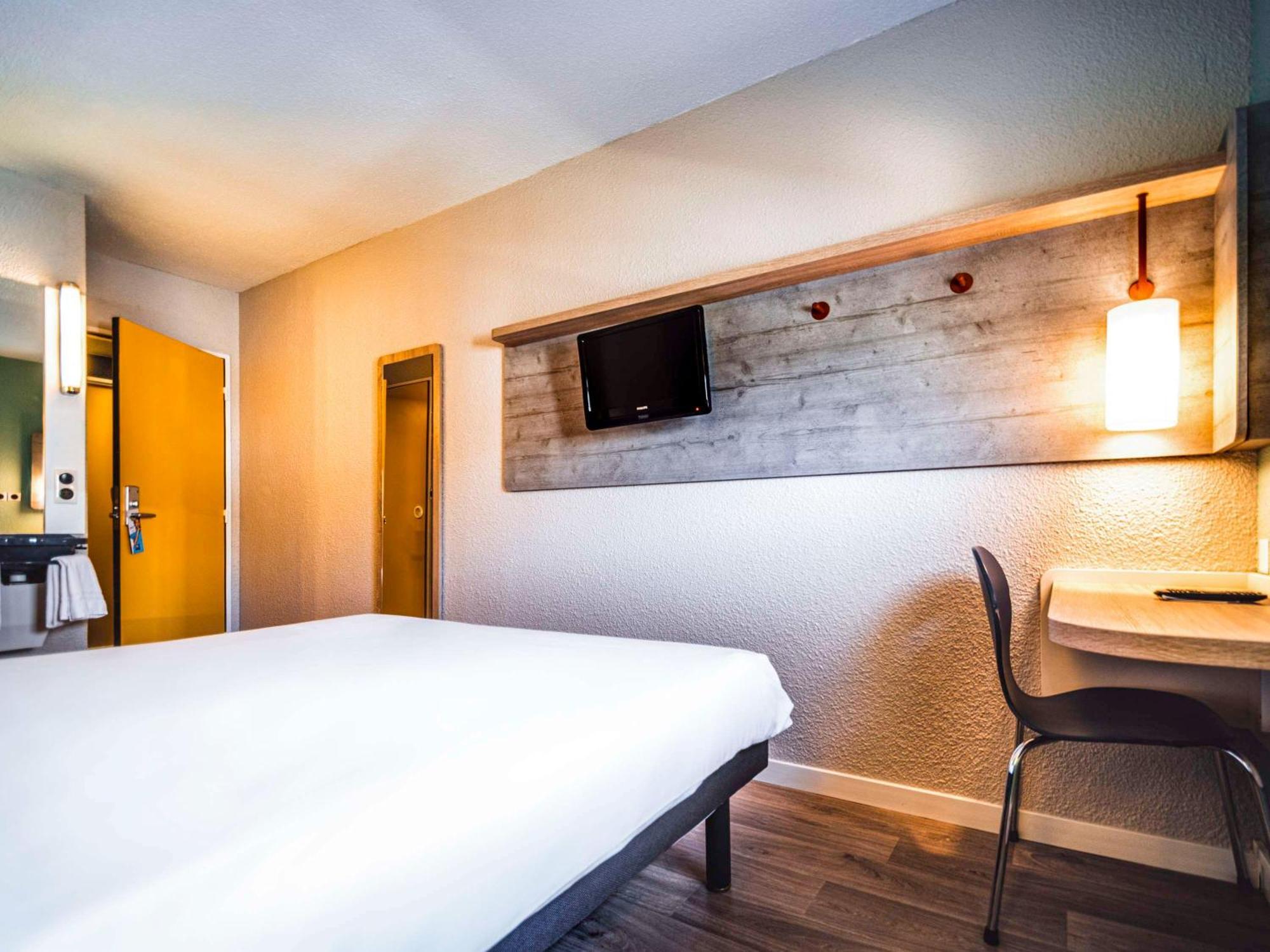ไอบิส บัดเจ็ต แซ็งบริยุก อีฟฟิเนียก Hotel Yffiniac ภายนอก รูปภาพ