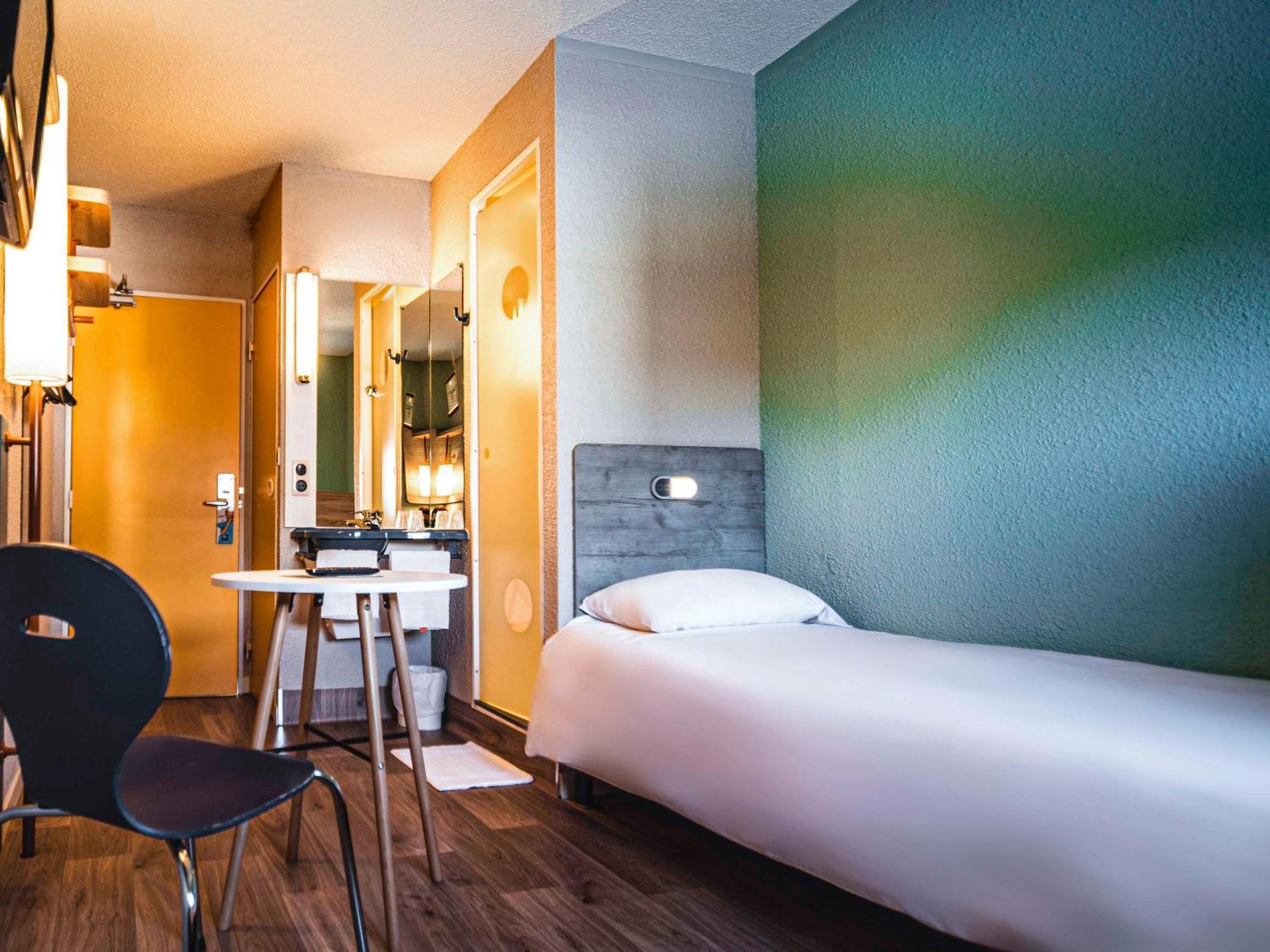 ไอบิส บัดเจ็ต แซ็งบริยุก อีฟฟิเนียก Hotel Yffiniac ภายนอก รูปภาพ